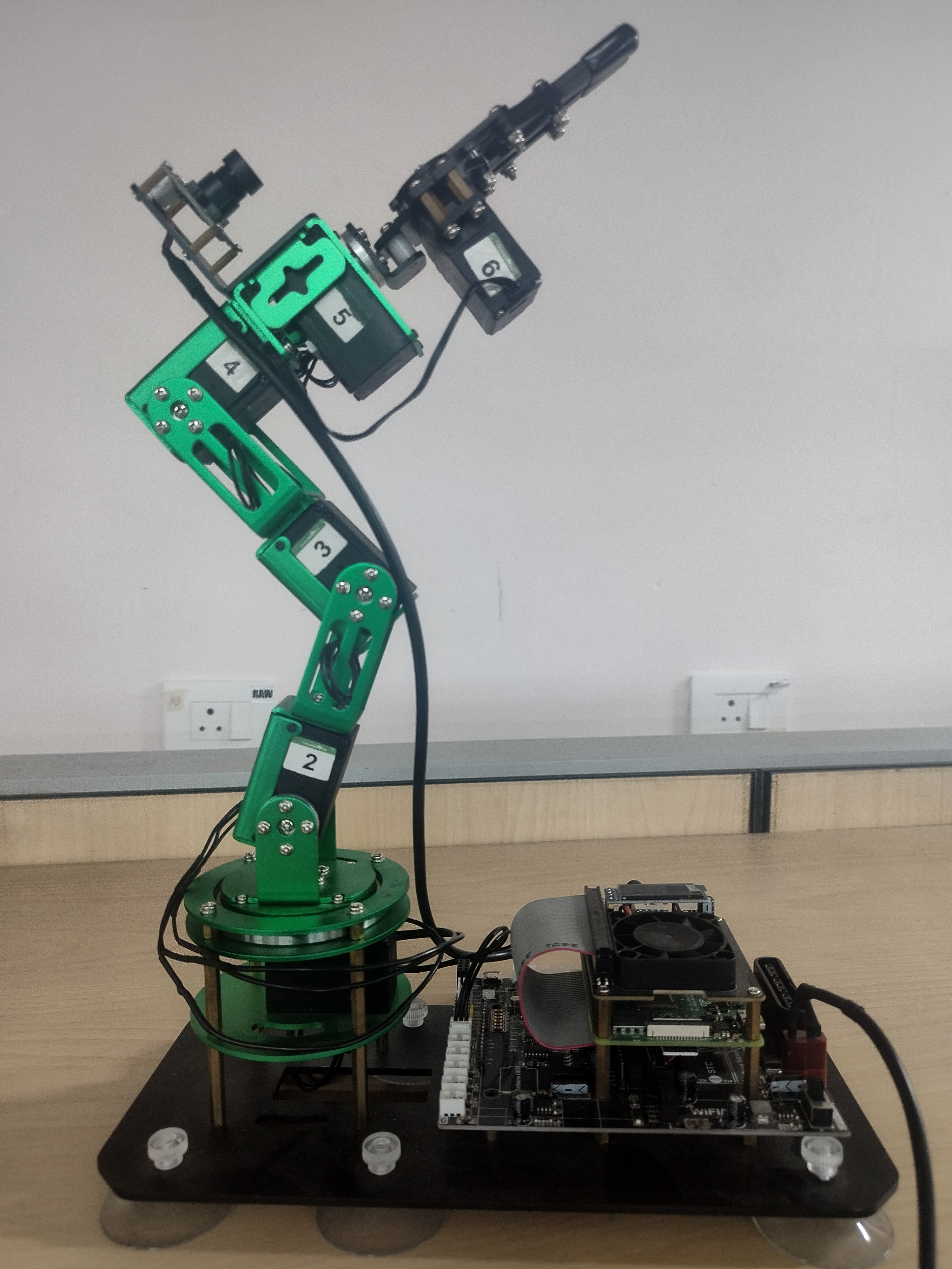 5 DOF Robotic Manipulator